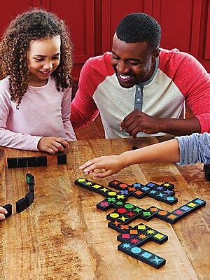  Qwirkle - Ett spel för alla som gillar att matcha färger och former med en twist!